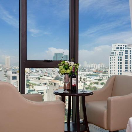 Golden Line Hotel Danang Buitenkant foto