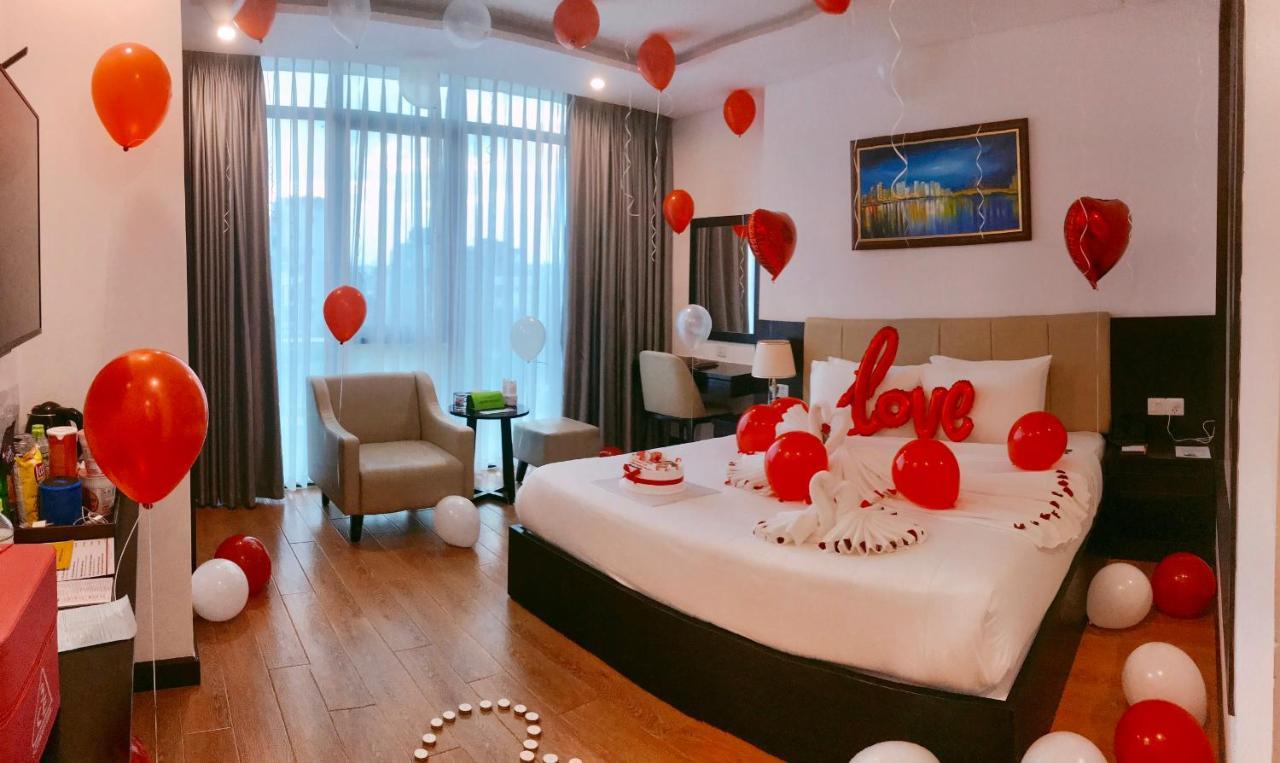 Golden Line Hotel Danang Buitenkant foto
