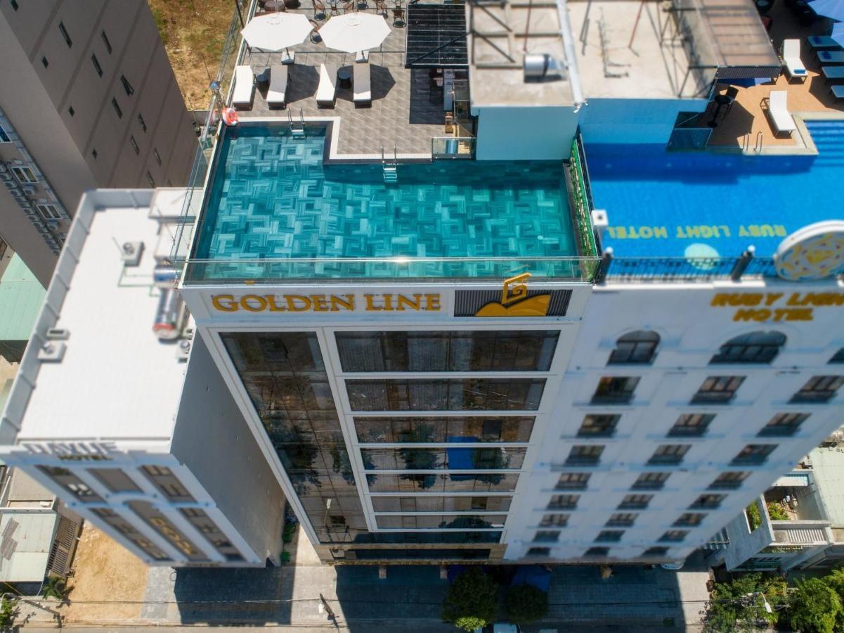 Golden Line Hotel Danang Buitenkant foto